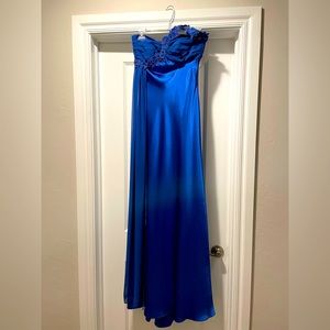 Women’s long formal dress